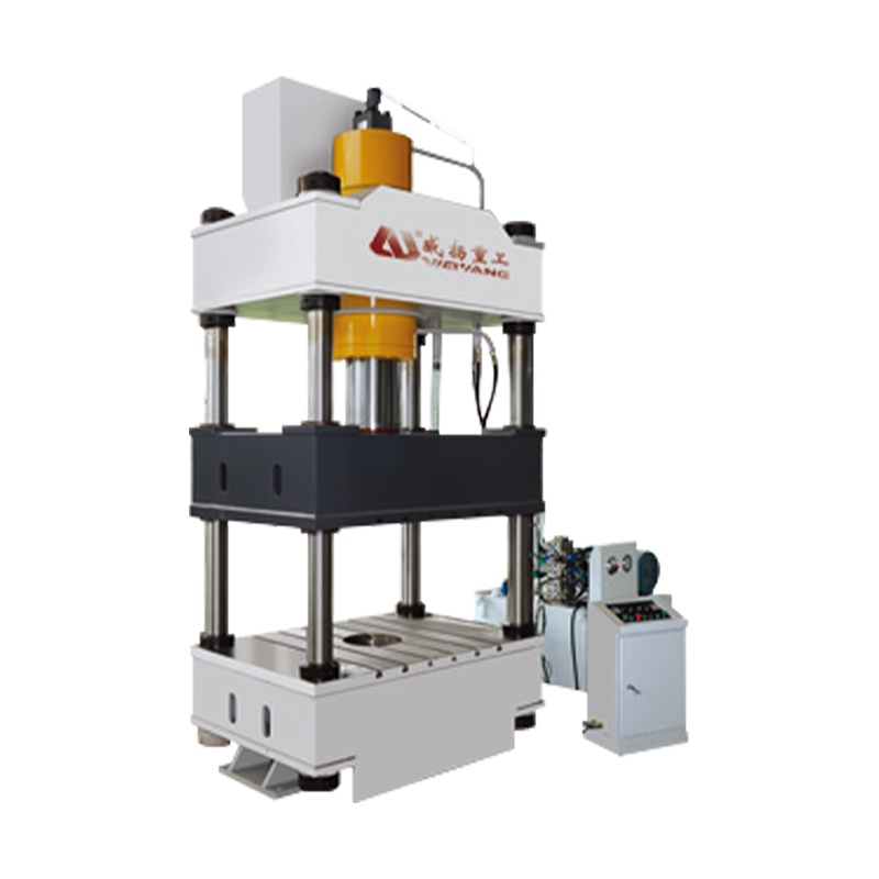 Fire-søylet hydraulisk presse